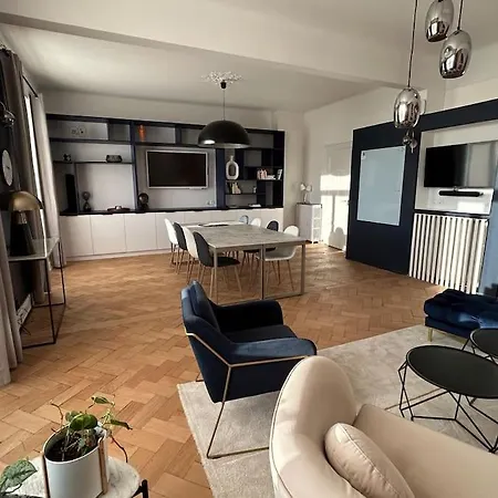 Haussmannien-proche Gare Et Pompidou Appartement *